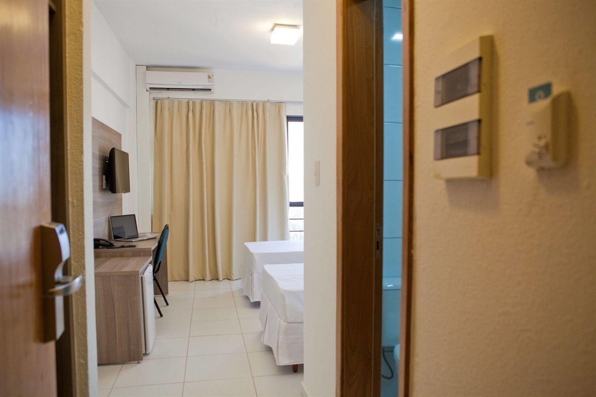 Getullio Hotel Κουιαμπά Εξωτερικό φωτογραφία